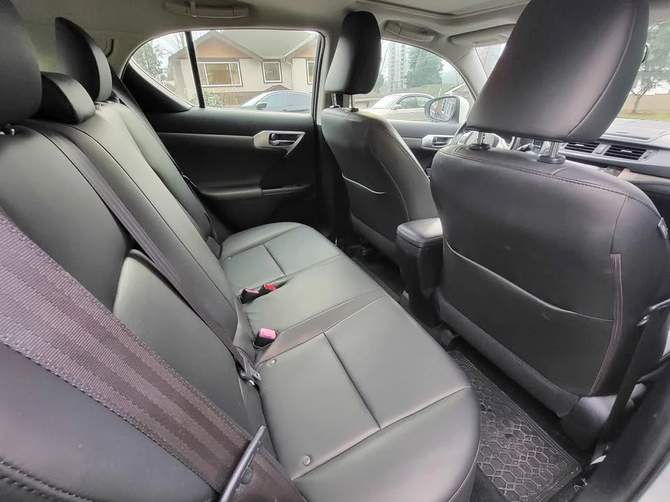 2012 Lexus CT - Image 14 of 15