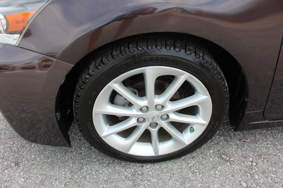 2012 Lexus CT - Image 9 of 17