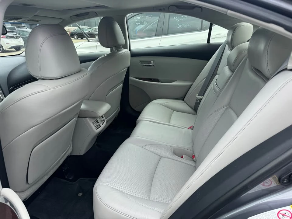 2012 Lexus ES 5th Gen - Image 5 of 8