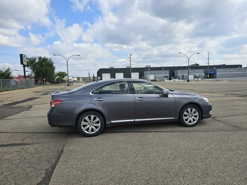 2012 Lexus ES 5th Gen - Image 16 of 16