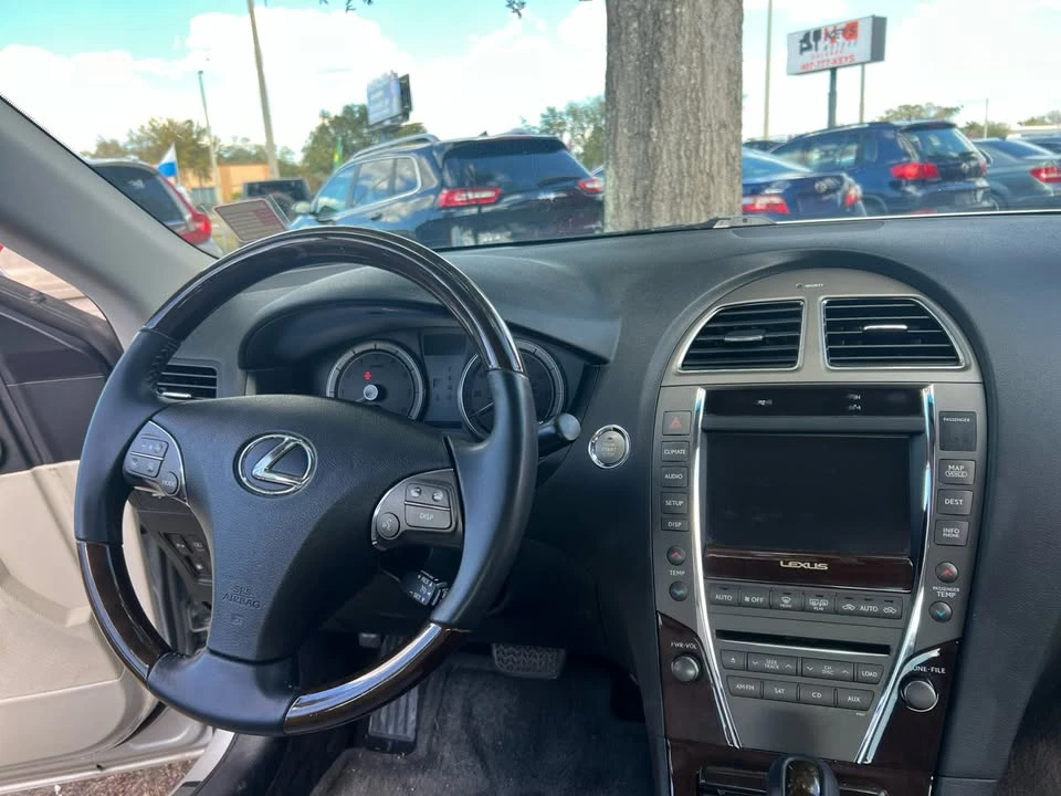 2012 Lexus ES 5th Gen - Image 8 of 8