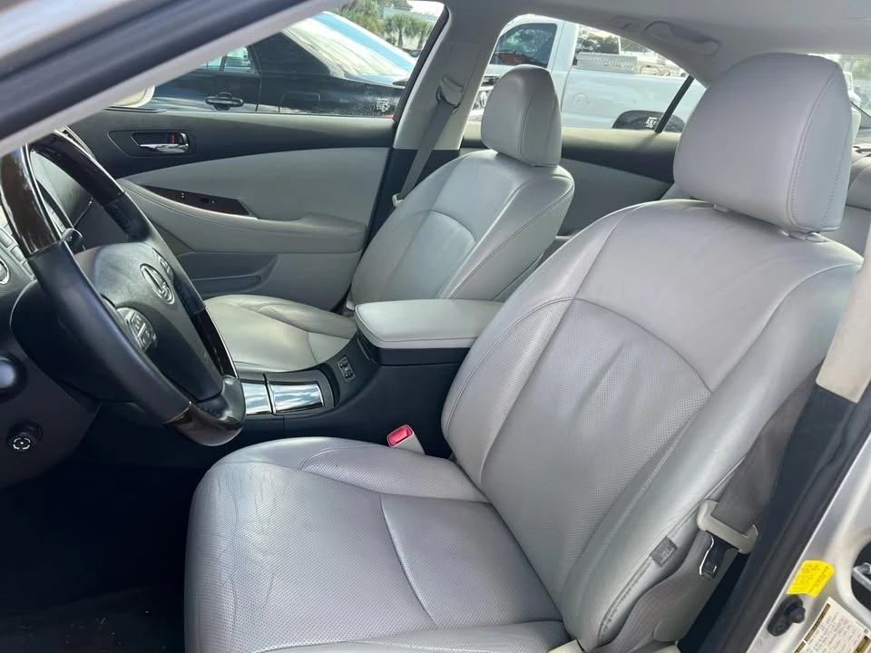2012 Lexus ES 5th Gen - Image 6 of 8