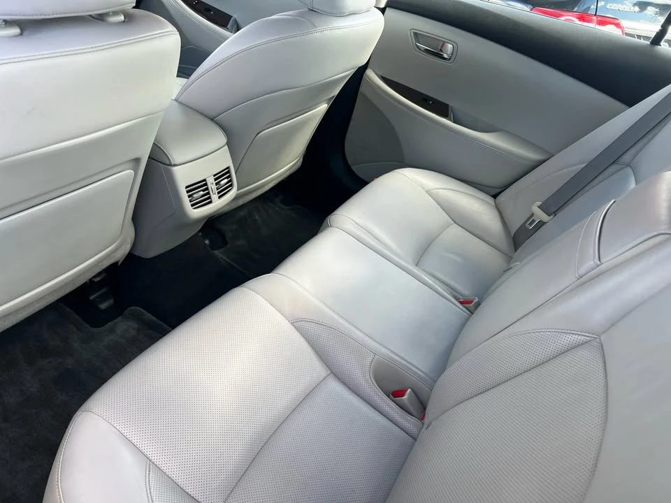 2012 Lexus ES 5th Gen - Image 7 of 8