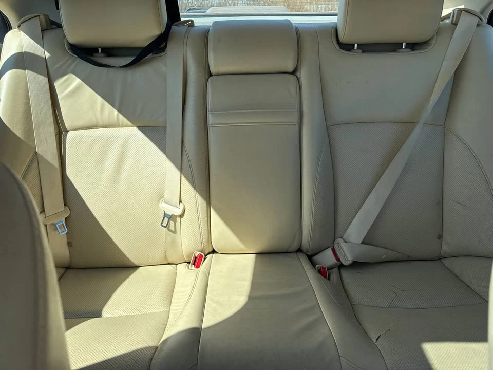 2012 Lexus ES 5th Gen - Image 18 of 19