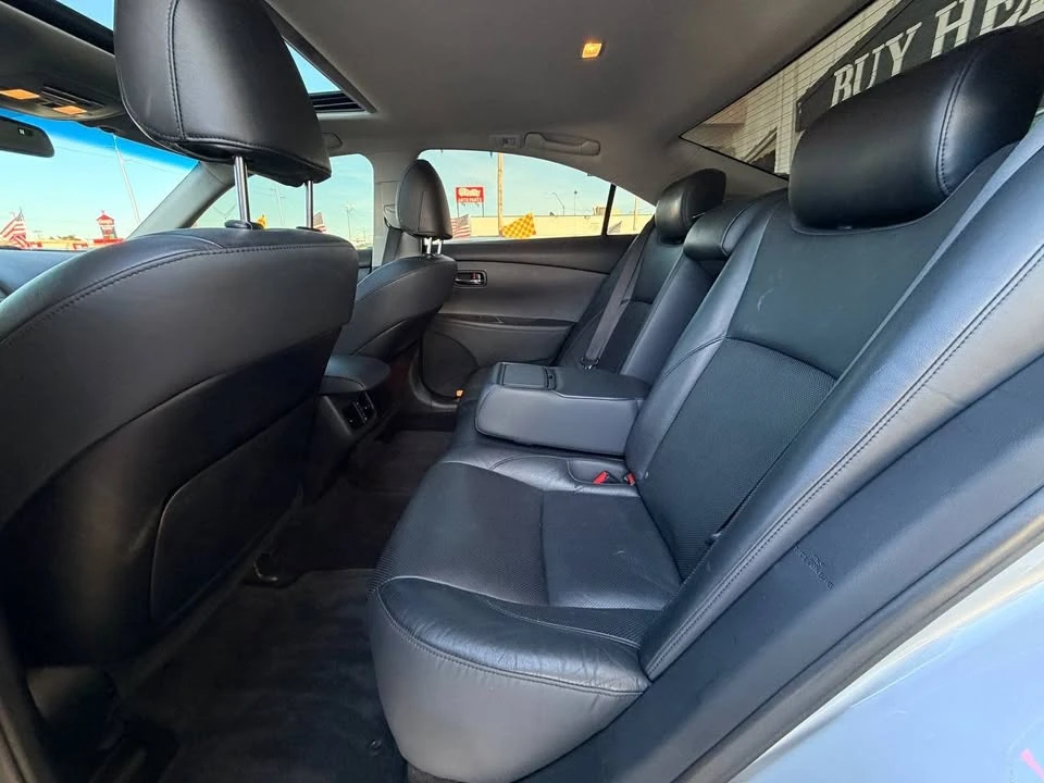 2012 Lexus ES 5th Gen - Image 12 of 21