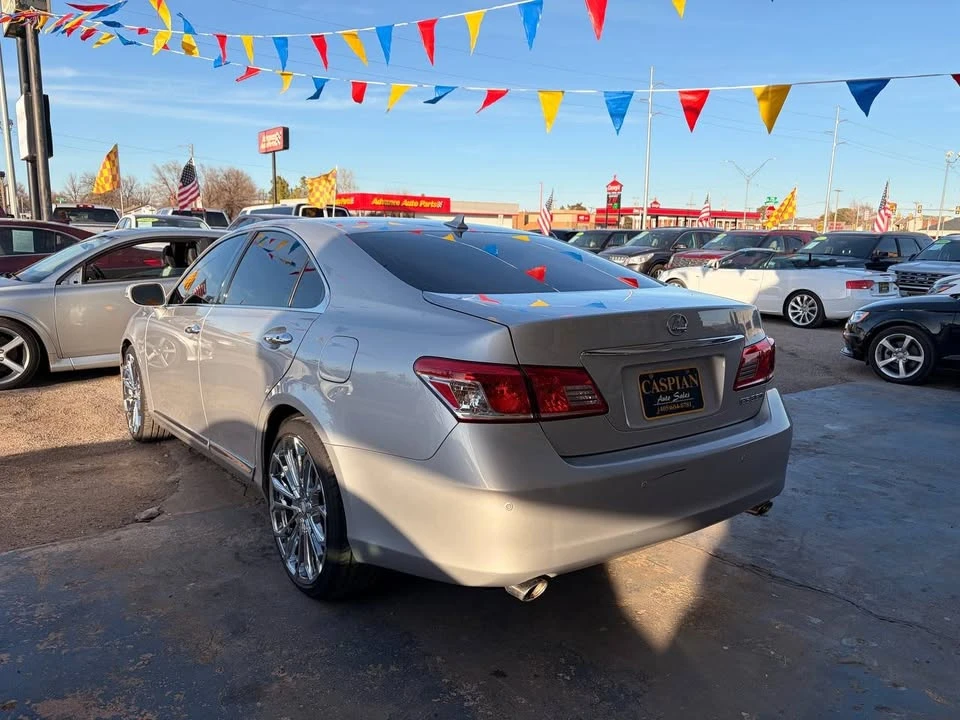 2012 Lexus ES 5th Gen - Image 7 of 21