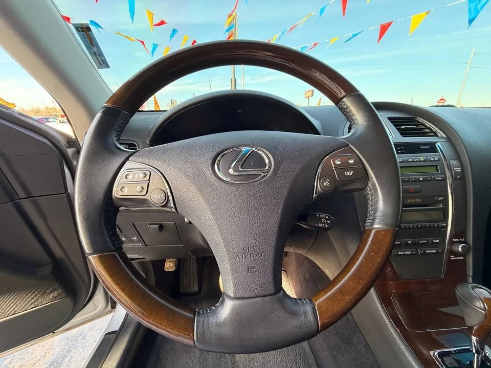 2012 Lexus ES 5th Gen - Image 18 of 21