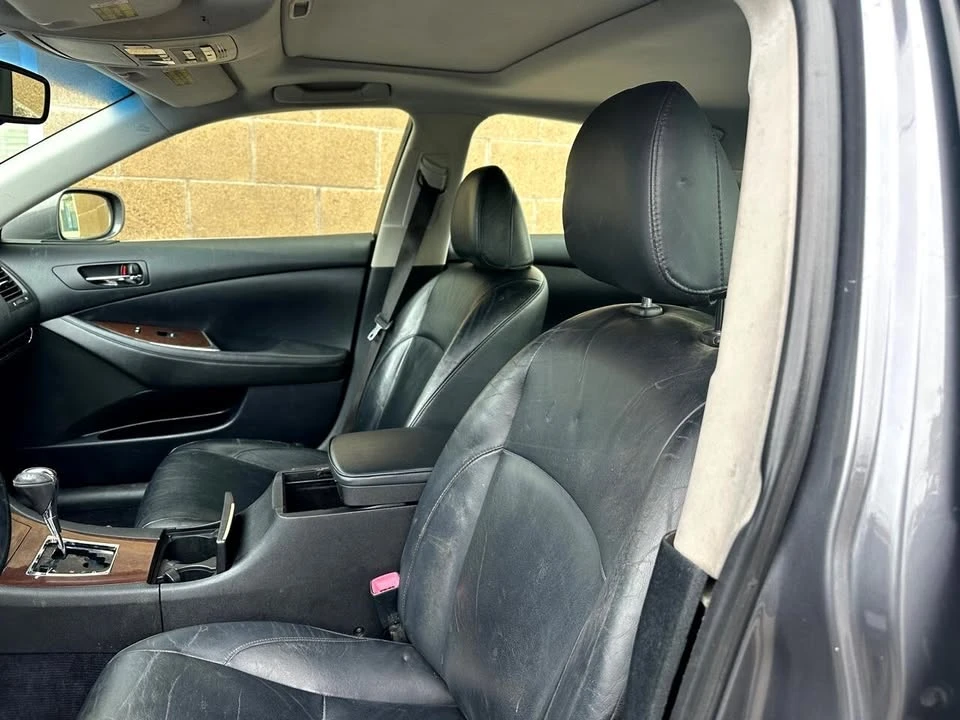 2012 Lexus ES 5th Gen - Image 10 of 19