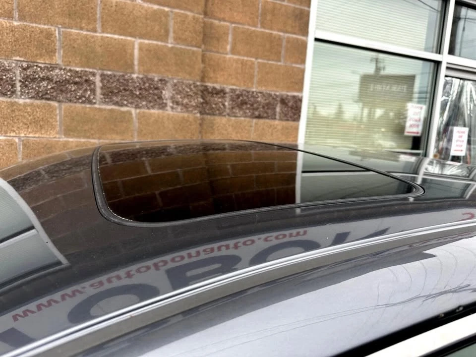 2012 Lexus ES 5th Gen - Image 7 of 19