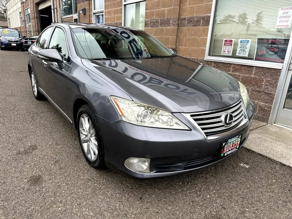 2012 Lexus ES 5th Gen - Image 14 of 19