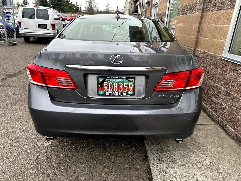 2012 Lexus ES 5th Gen - Image 5 of 19