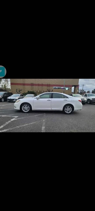 2012 Lexus ES 5th Gen - Image 5 of 16