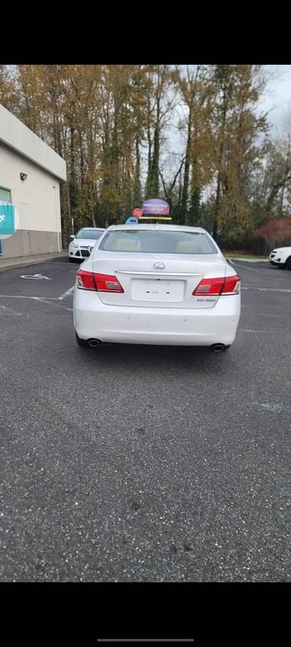 2012 Lexus ES 5th Gen - Image 7 of 16