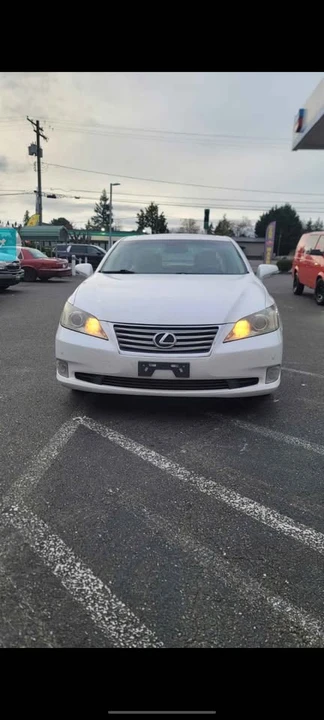 2012 Lexus ES 5th Gen - Image 8 of 16