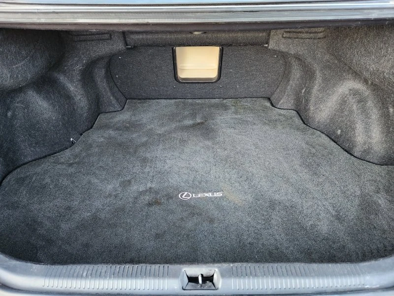 2012 Lexus ES 5th Gen - Image 16 of 19
