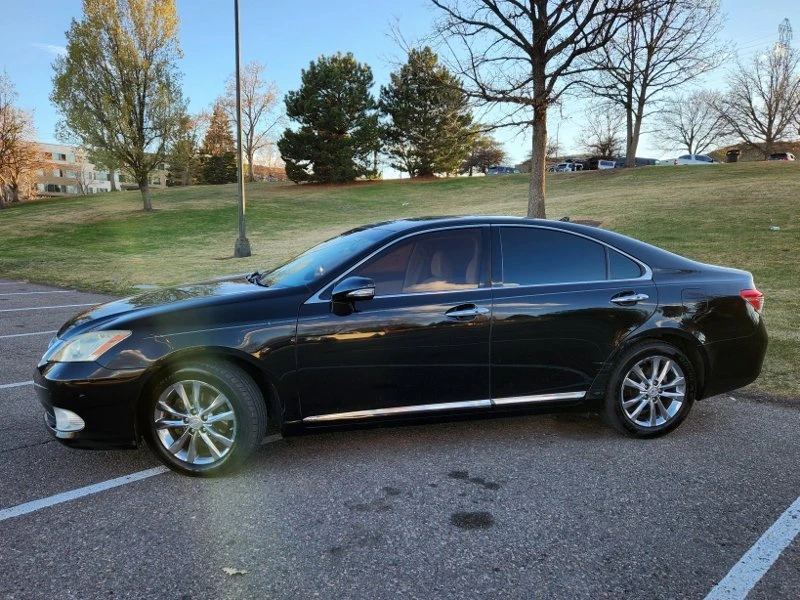 2012 Lexus ES 5th Gen - Image 2 of 19