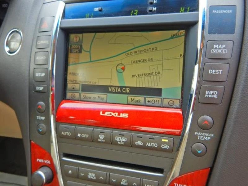 2012 Lexus ES 5th Gen - Image 8 of 19