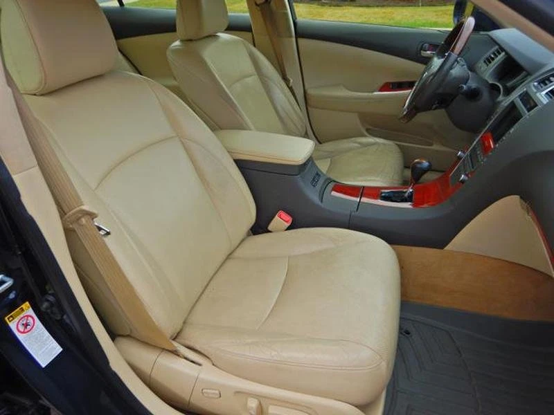 2012 Lexus ES 5th Gen - Image 15 of 19