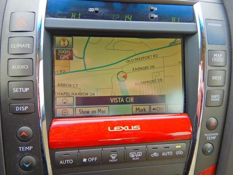 2012 Lexus ES 5th Gen - Image 17 of 19