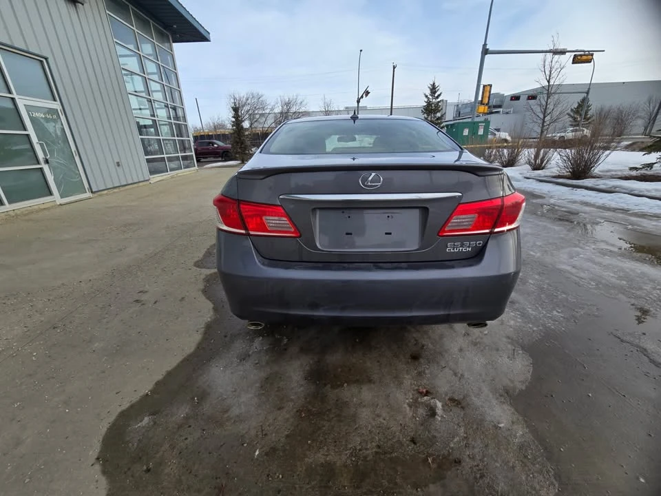 2012 Lexus ES 5th Gen - Image 6 of 15