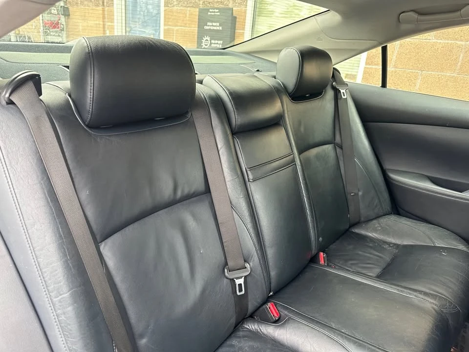 2012 Lexus ES 5th Gen - Image 18 of 19