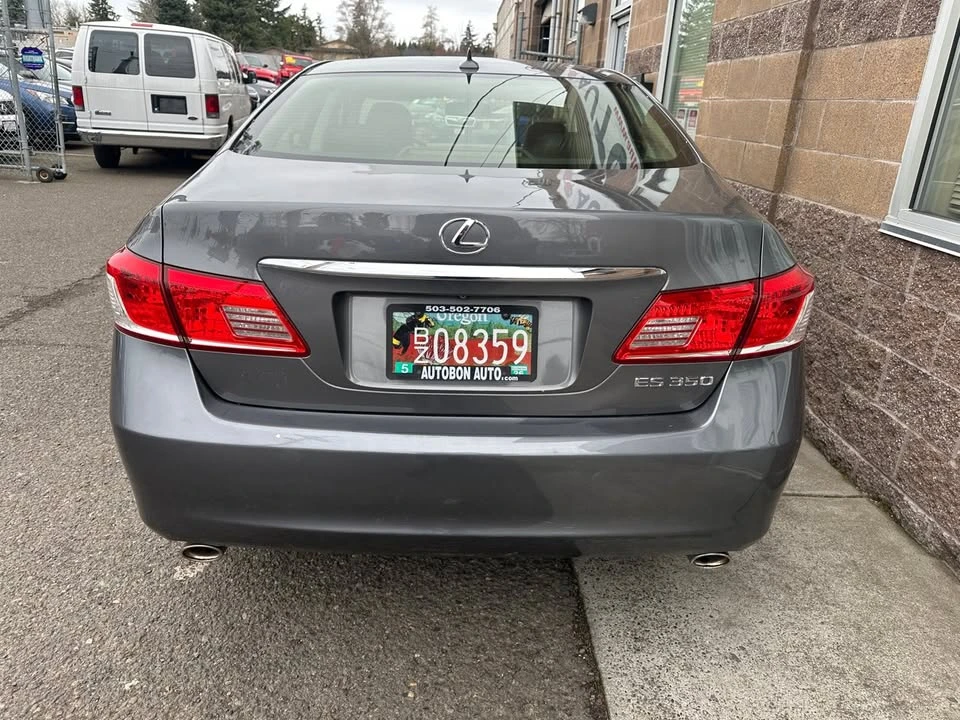 2012 Lexus ES 5th Gen - Image 5 of 19
