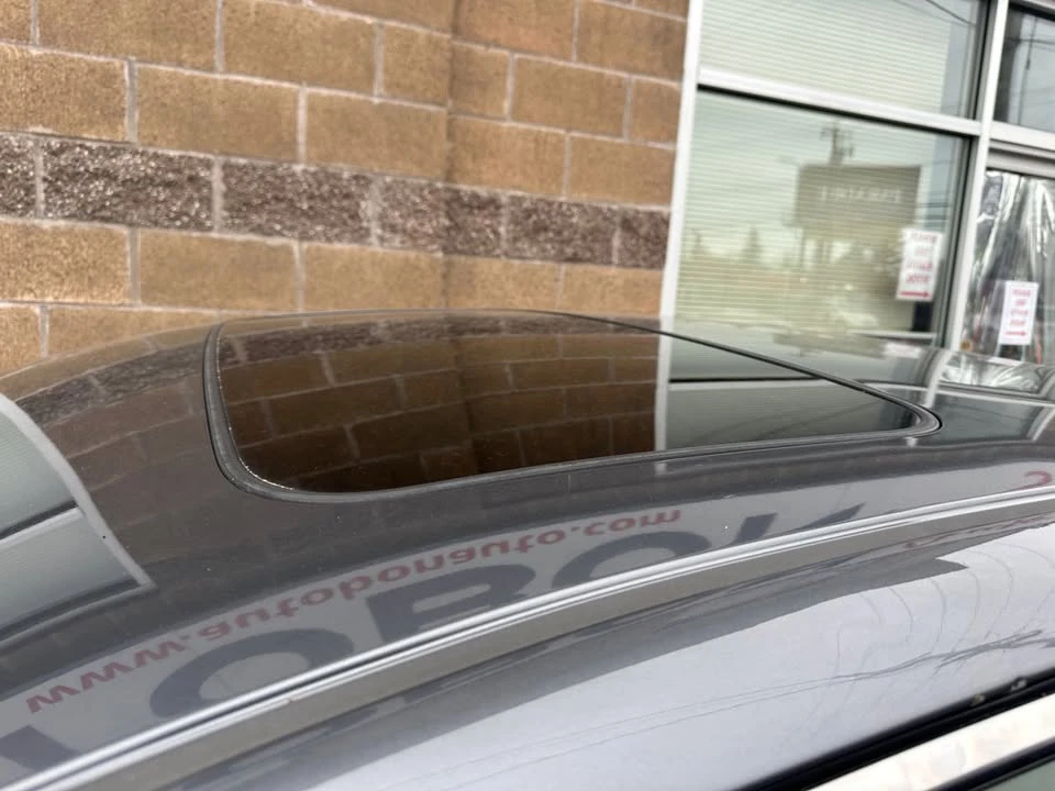 2012 Lexus ES 5th Gen - Image 7 of 19
