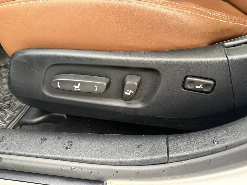 2012 Lexus ES 5th Gen - Image 13 of 20