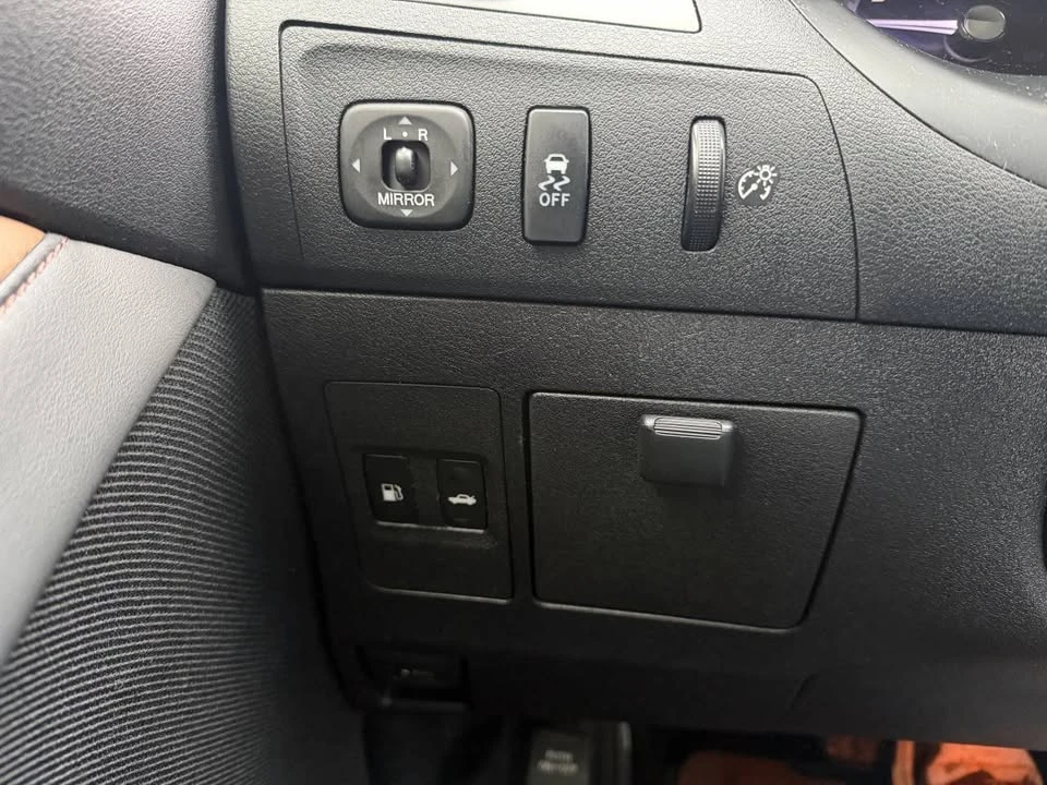 2012 Lexus ES 5th Gen - Image 15 of 20