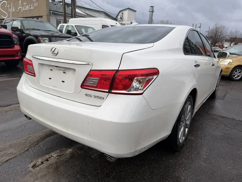 2012 Lexus ES 5th Gen - Image 4 of 20