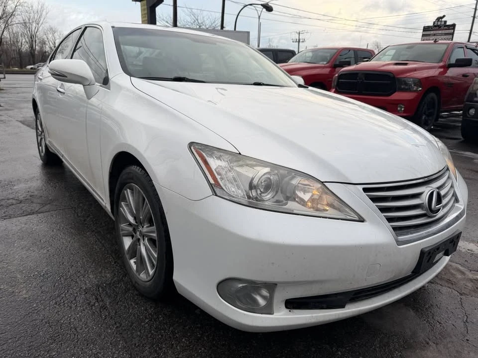 2012 Lexus ES 5th Gen - Image 2 of 20