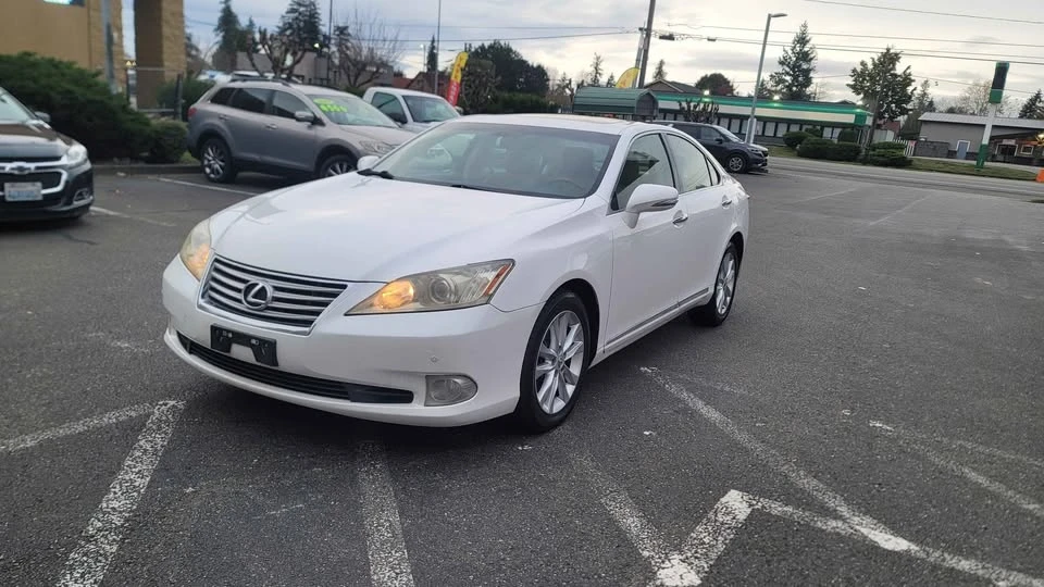 2012 Lexus ES 5th Gen - Image 19 of 19