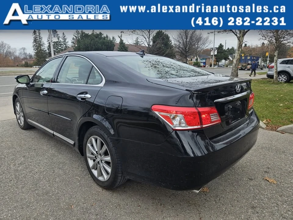 2012 Lexus ES 5th Gen - Image 3 of 20
