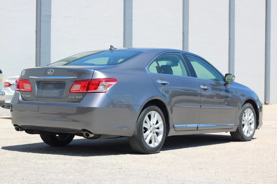 2012 Lexus ES 5th Gen - Image 4 of 13