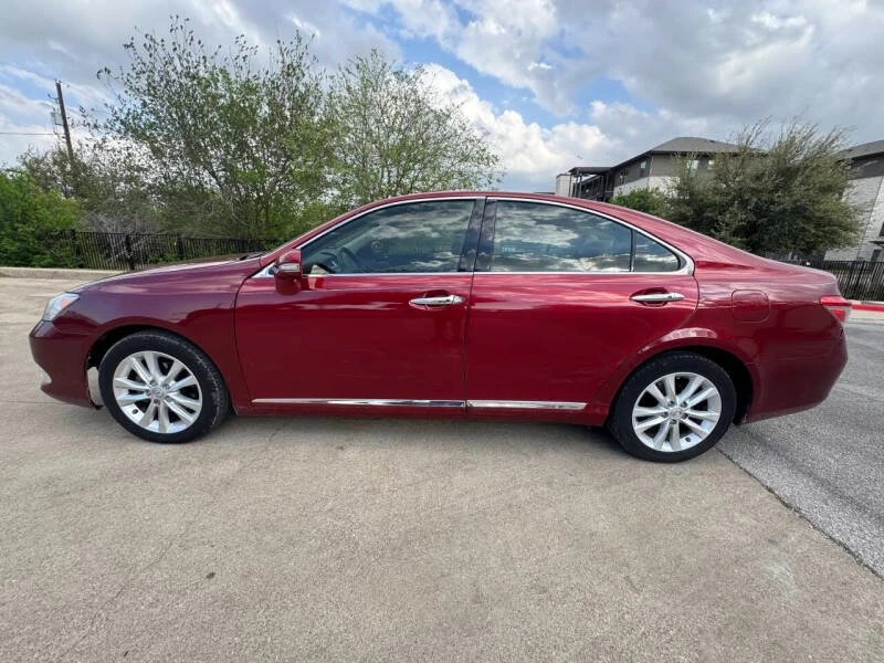 2012 Lexus ES 5th Gen - Image 7 of 12