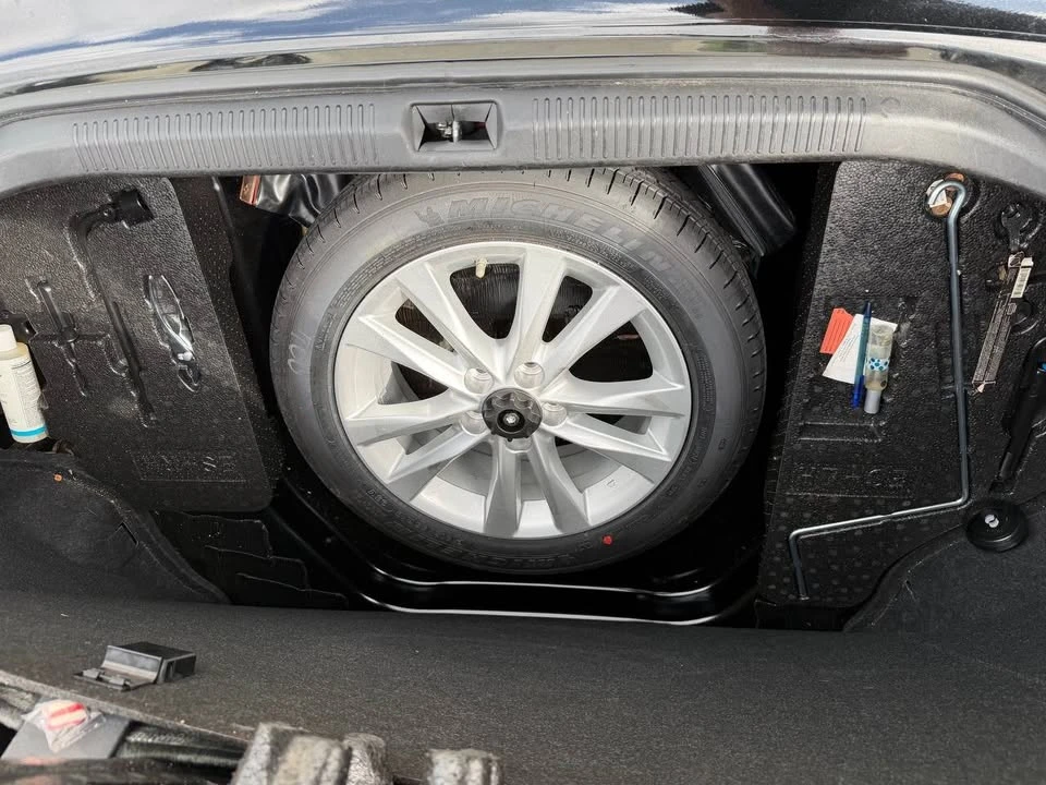 2012 Lexus ES 5th Gen - Image 19 of 20