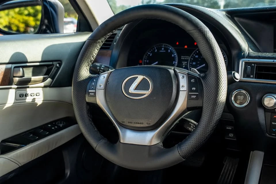 2012 Lexus GS 4th Gen - Image 12 of 20