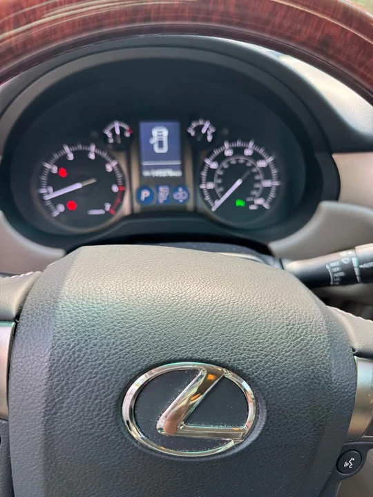 2012 Lexus GX 2nd Gen - Image 5 of 10