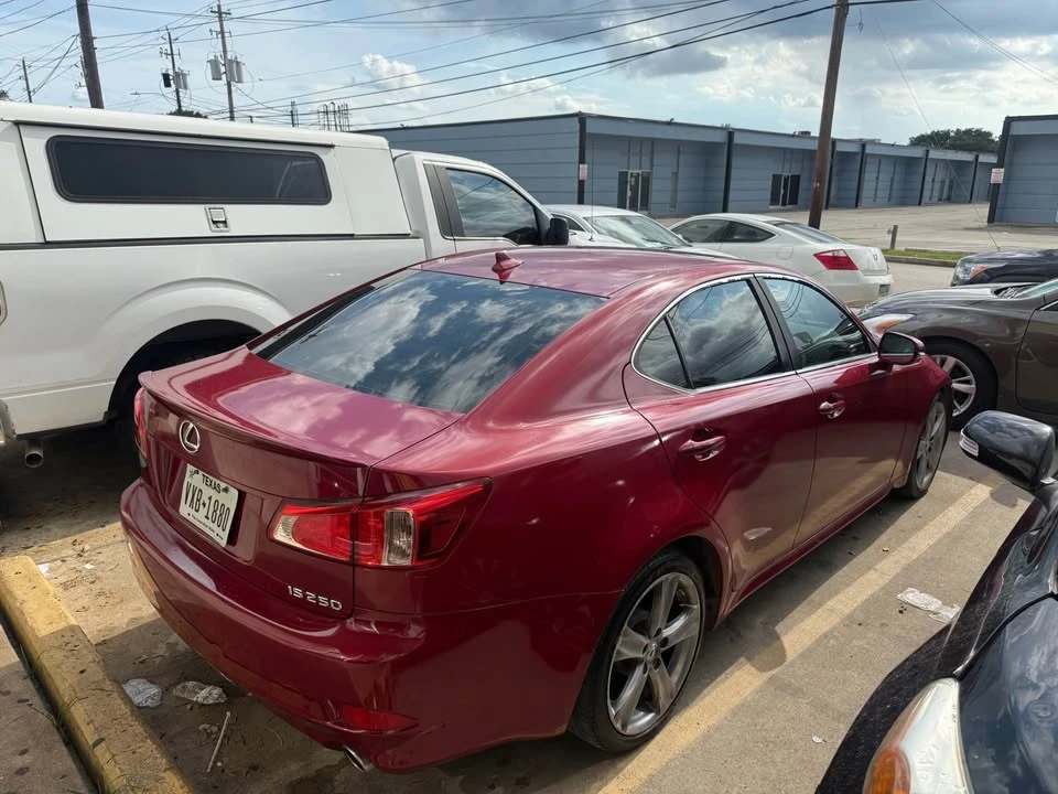 2012 Lexus IS 2nd Gen - Image 17 of 19