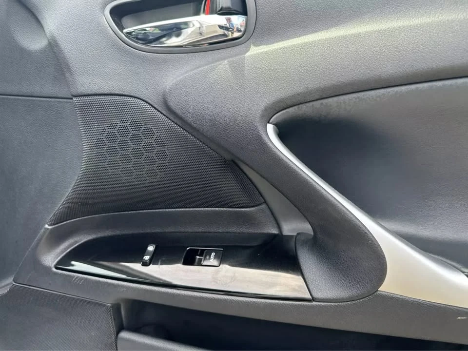 2012 Lexus IS 2nd Gen - Image 19 of 20