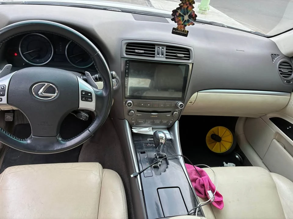 2012 Lexus IS 2nd Gen - Image 5 of 7