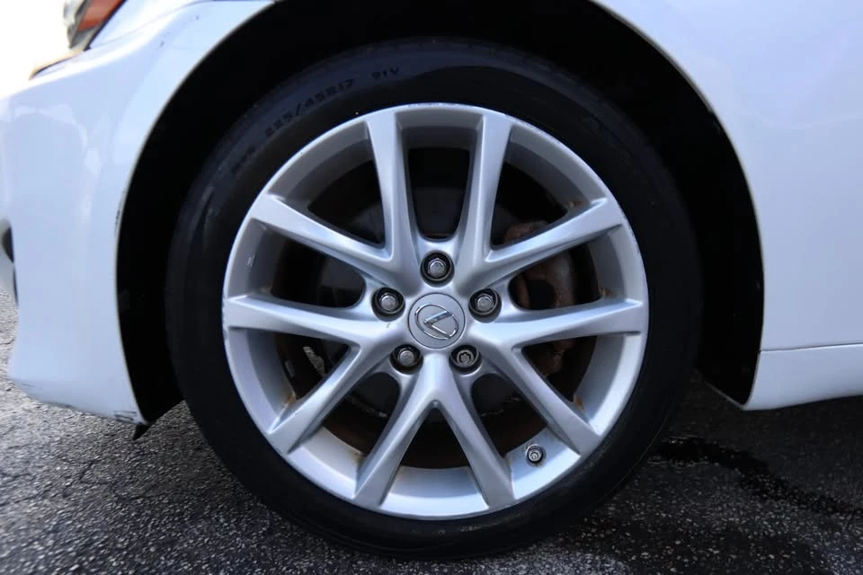 2012 Lexus IS 2nd Gen - Image 14 of 20
