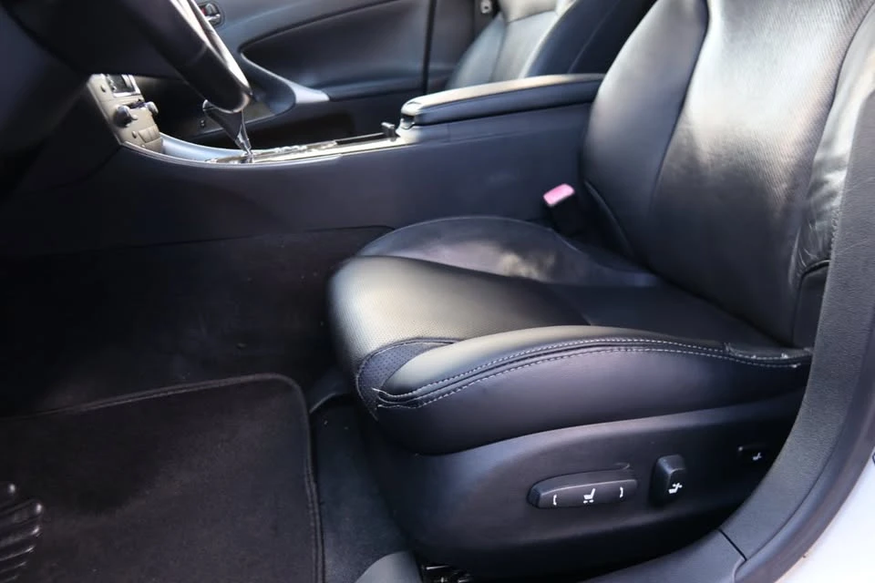 2012 Lexus IS 2nd Gen - Image 19 of 20