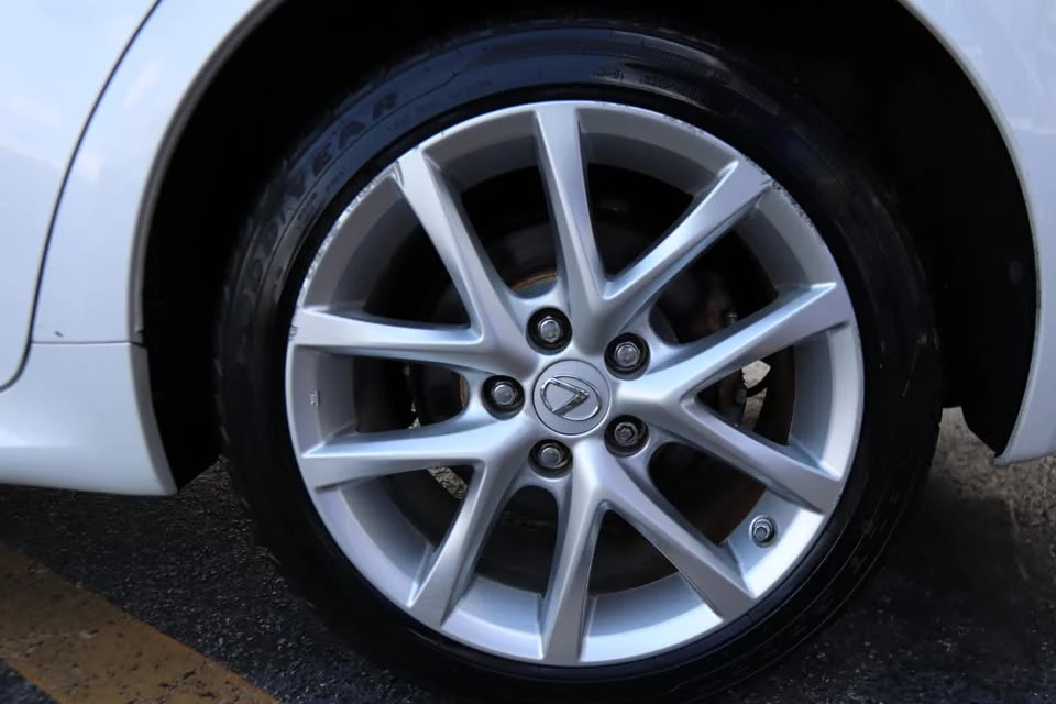 2012 Lexus IS 2nd Gen - Image 15 of 20