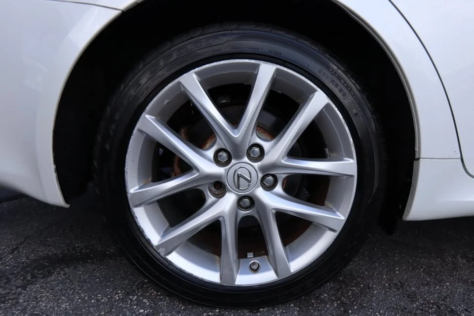 2012 Lexus IS 2nd Gen - Image 16 of 20