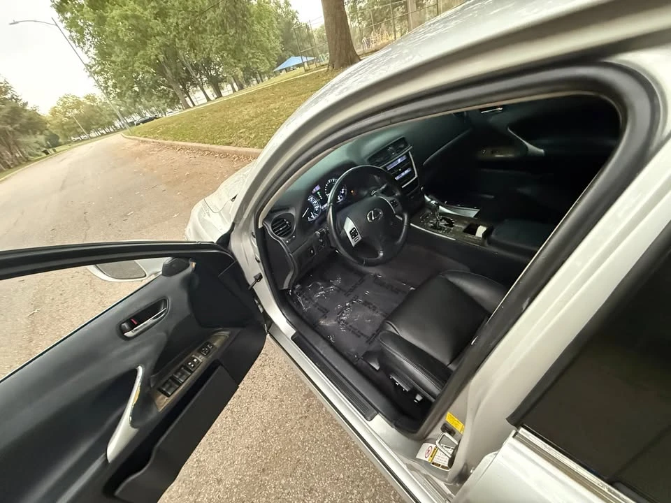 2012 Lexus IS 2nd Gen - Image 10 of 20
