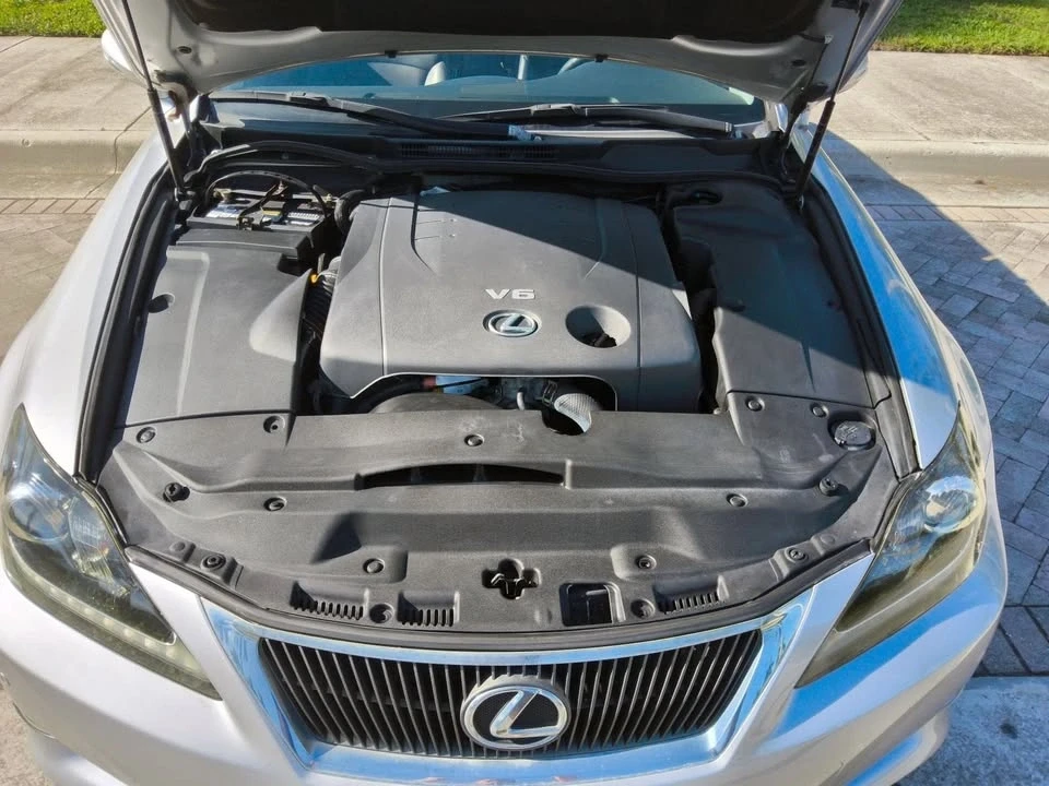 2012 Lexus IS 2nd Gen - Image 14 of 20