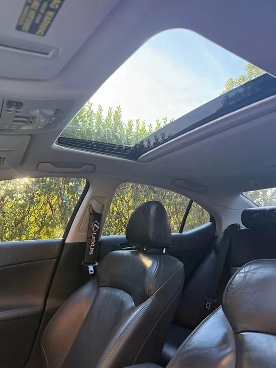 2012 Lexus IS 2nd Gen - Image 5 of 7