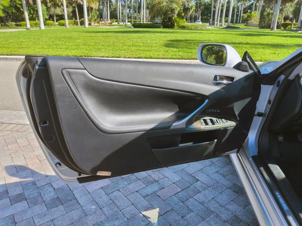 2012 Lexus IS 2nd Gen - Image 9 of 20