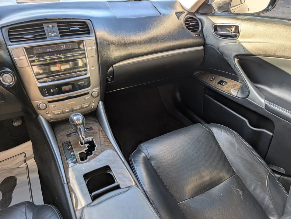 2012 Lexus IS 2nd Gen - Image 11 of 17